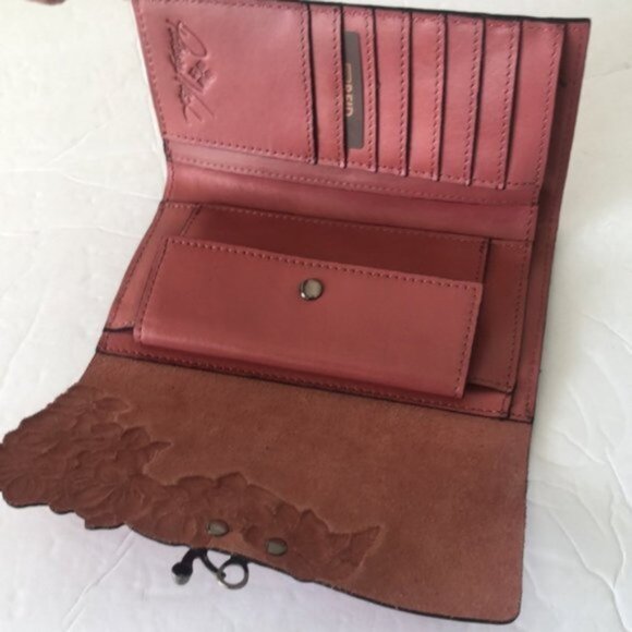 Patricia Nash Terresa Leather Wallet Hand Cut Tooled RFID Pink - Picture 9 of 12